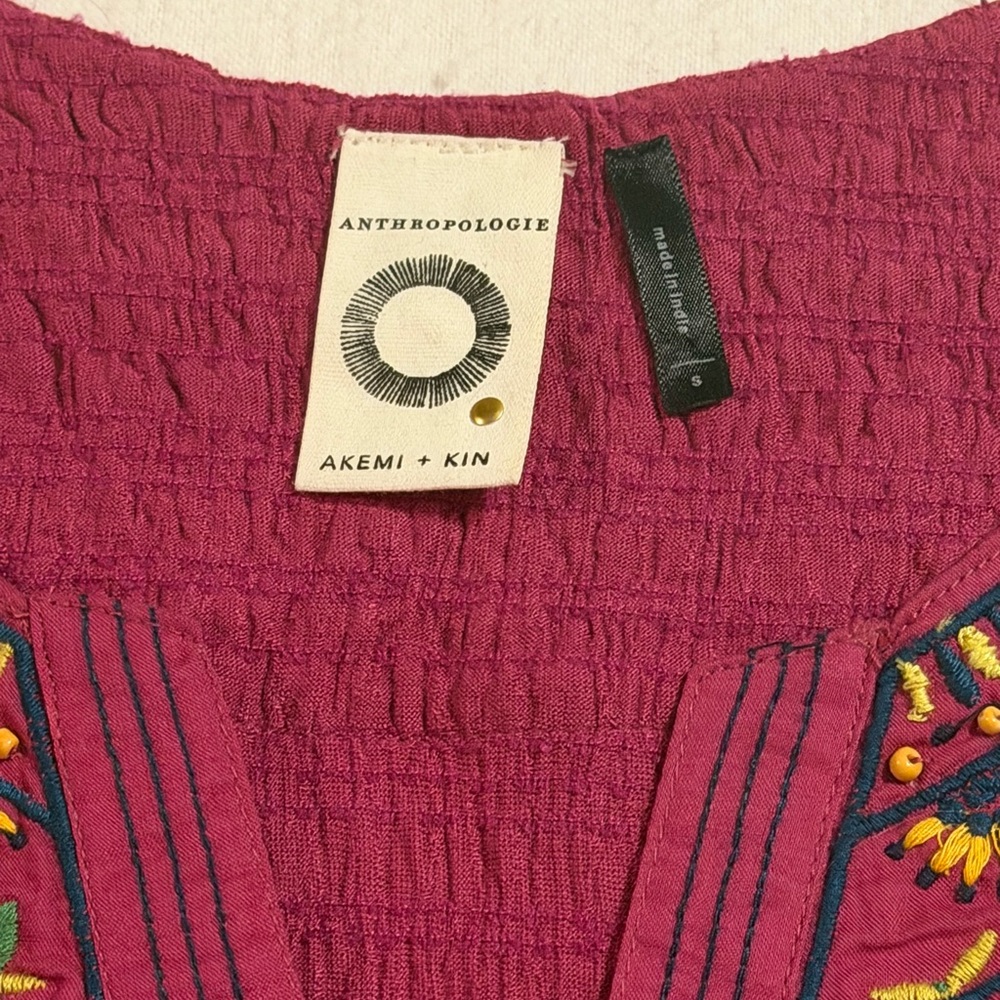 Anthropologie Akemi + Kin Magenta Pink Embroidered Beaded Crinkle Tank Top Small - Picture 3 of 4